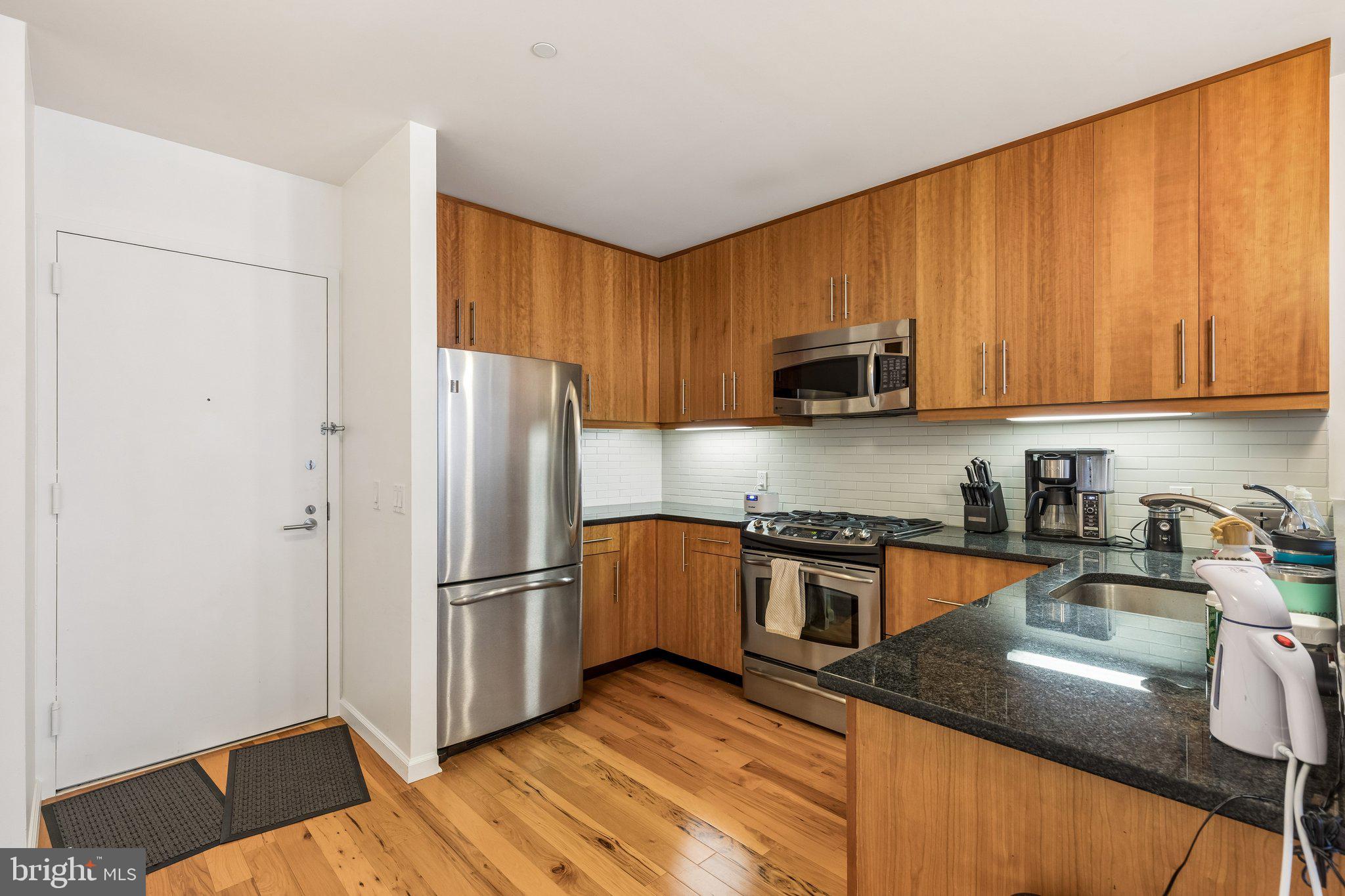 1425 LOCUST STREET 4E