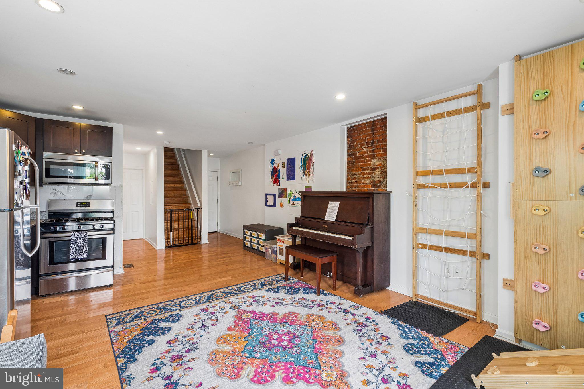3101 HAVERFORD AVENUE 1