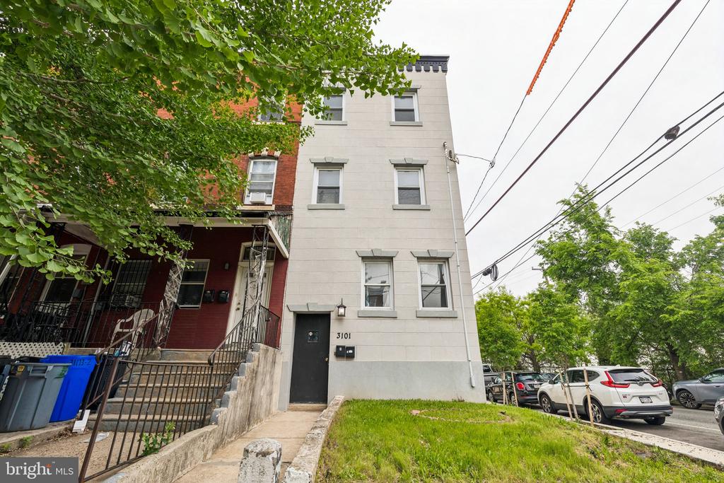 3101 HAVERFORD AVENUE 2