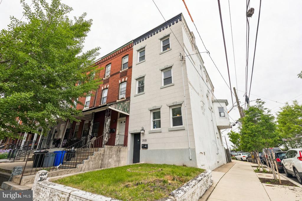 3101 HAVERFORD AVENUE 2