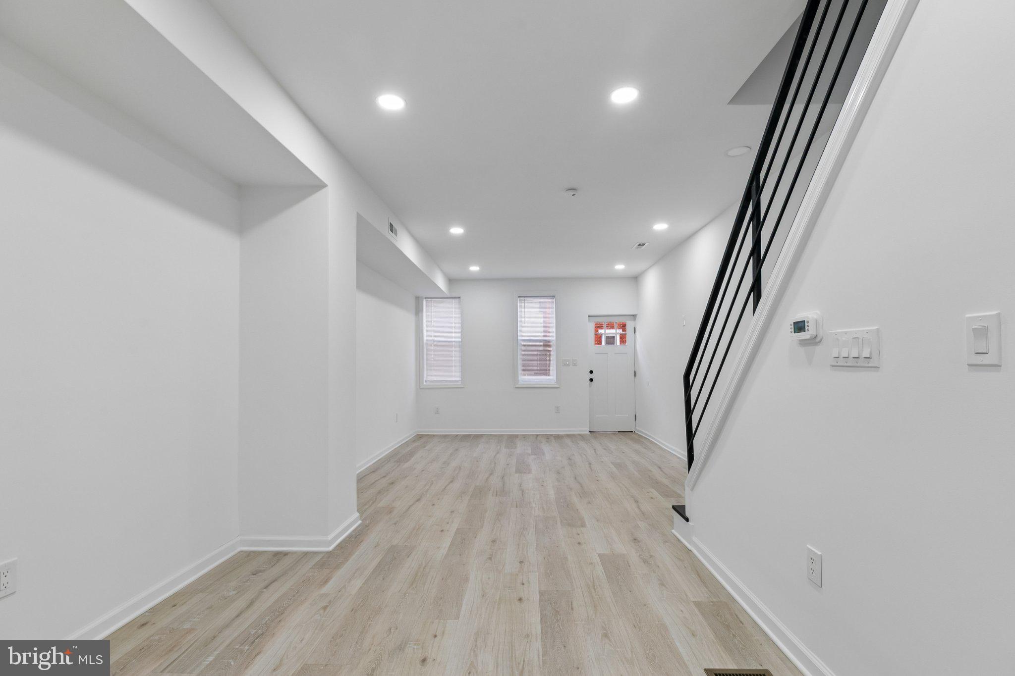 21 E SILVER STREET