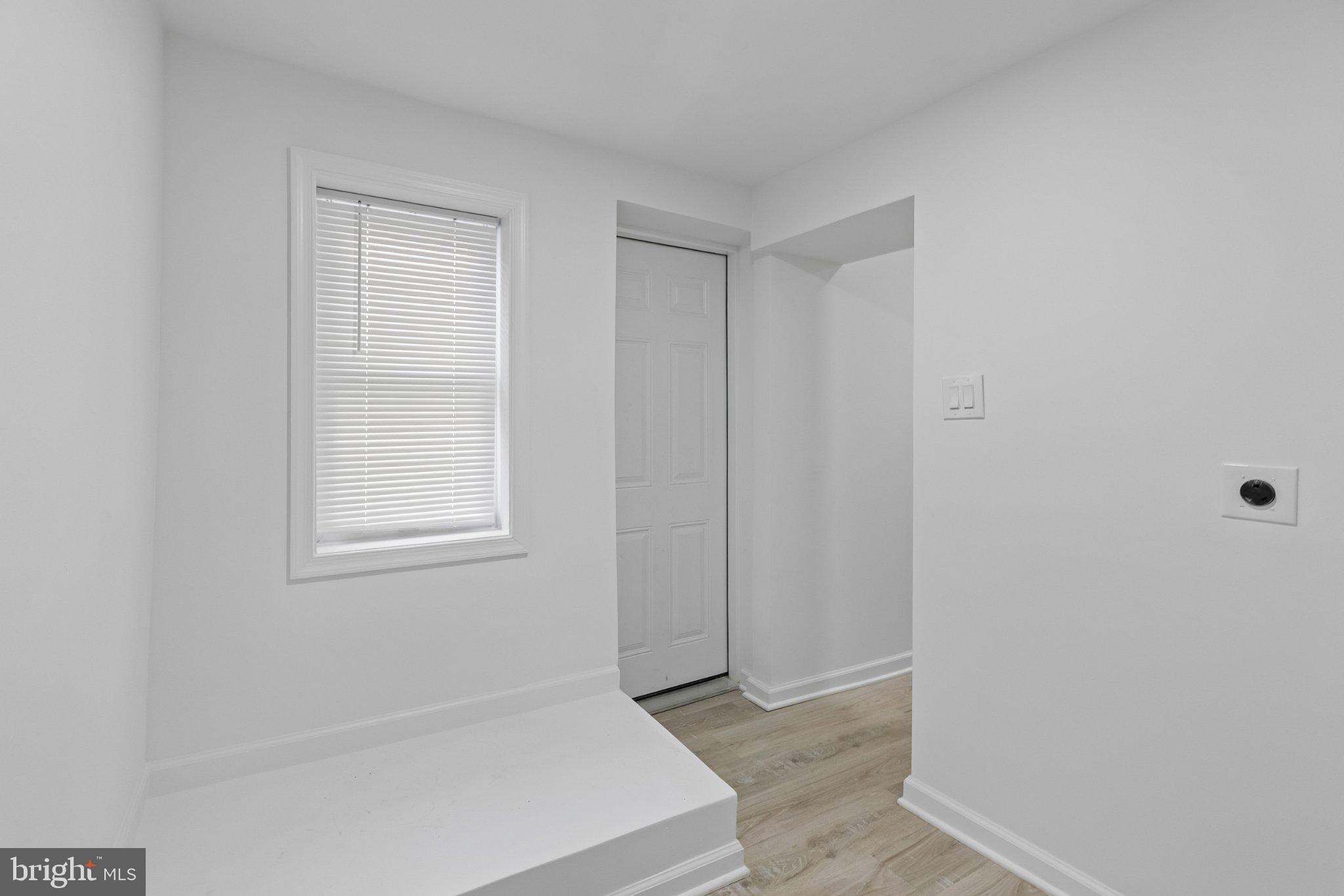 21 E SILVER STREET