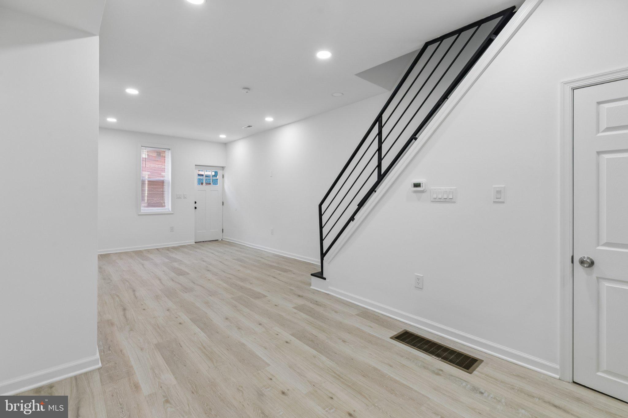 21 E SILVER STREET