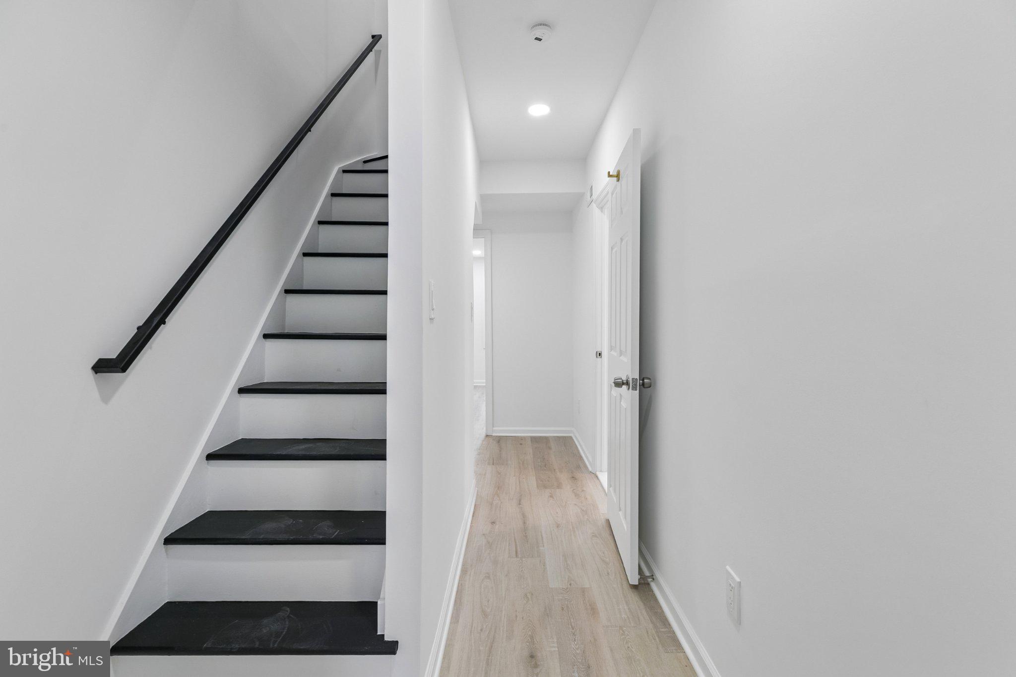 21 E SILVER STREET