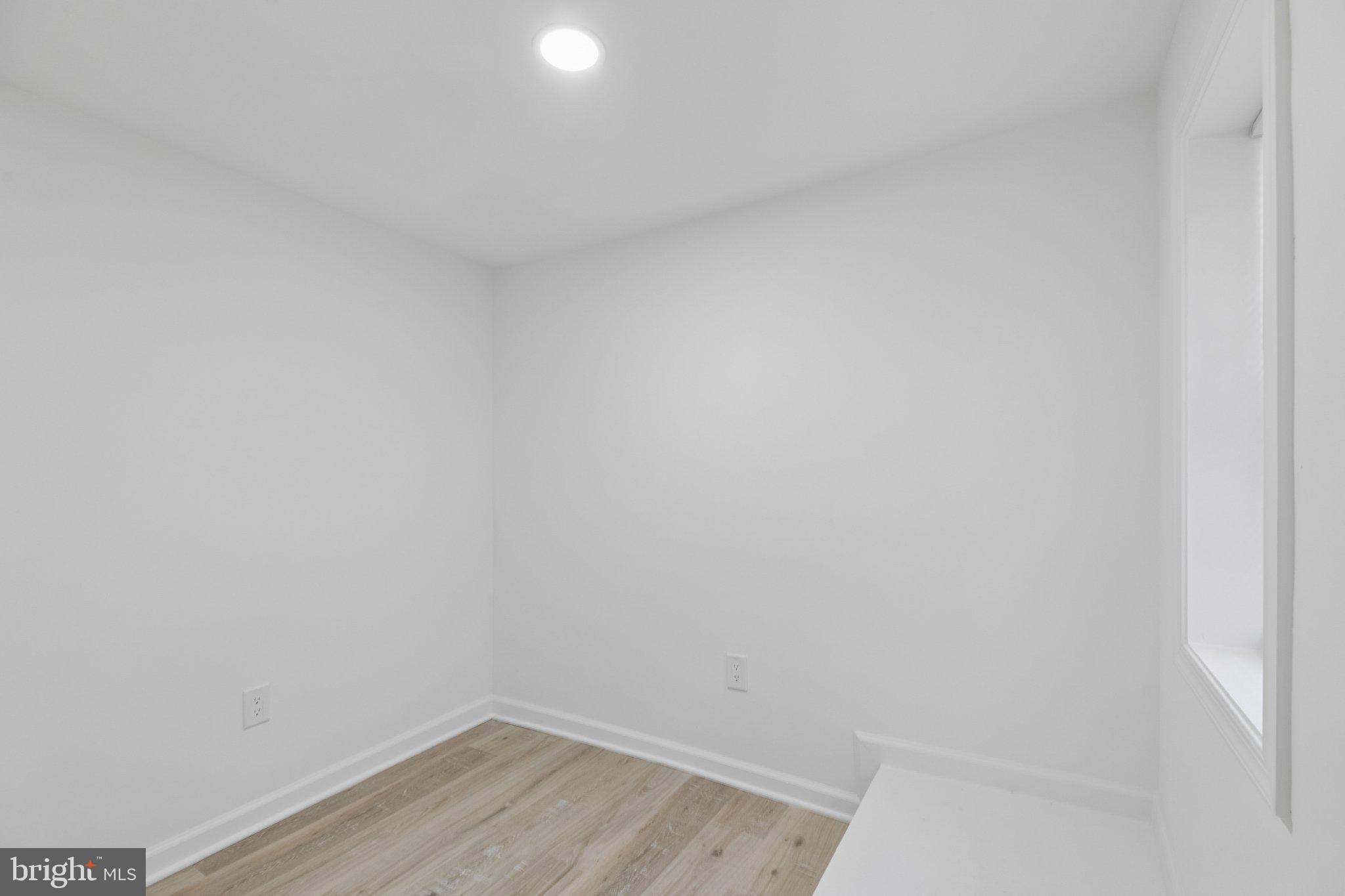 21 E SILVER STREET