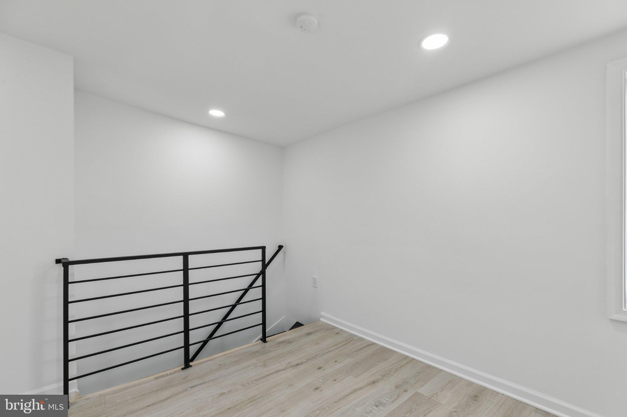 21 E SILVER STREET