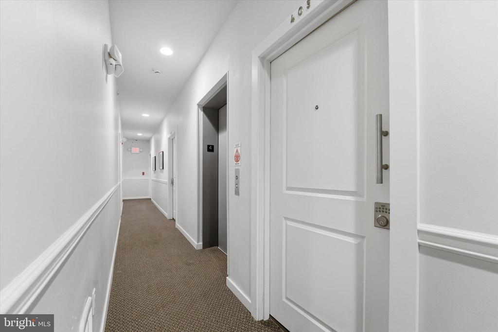1608 RIDGE AVENUE 403