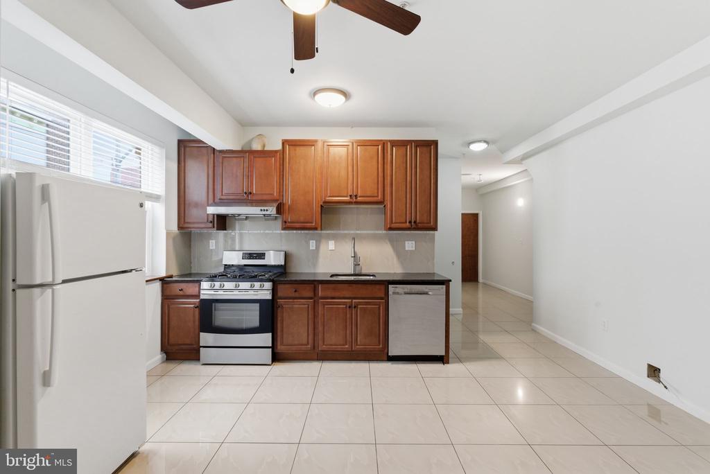 1926 S 7TH STREET 2