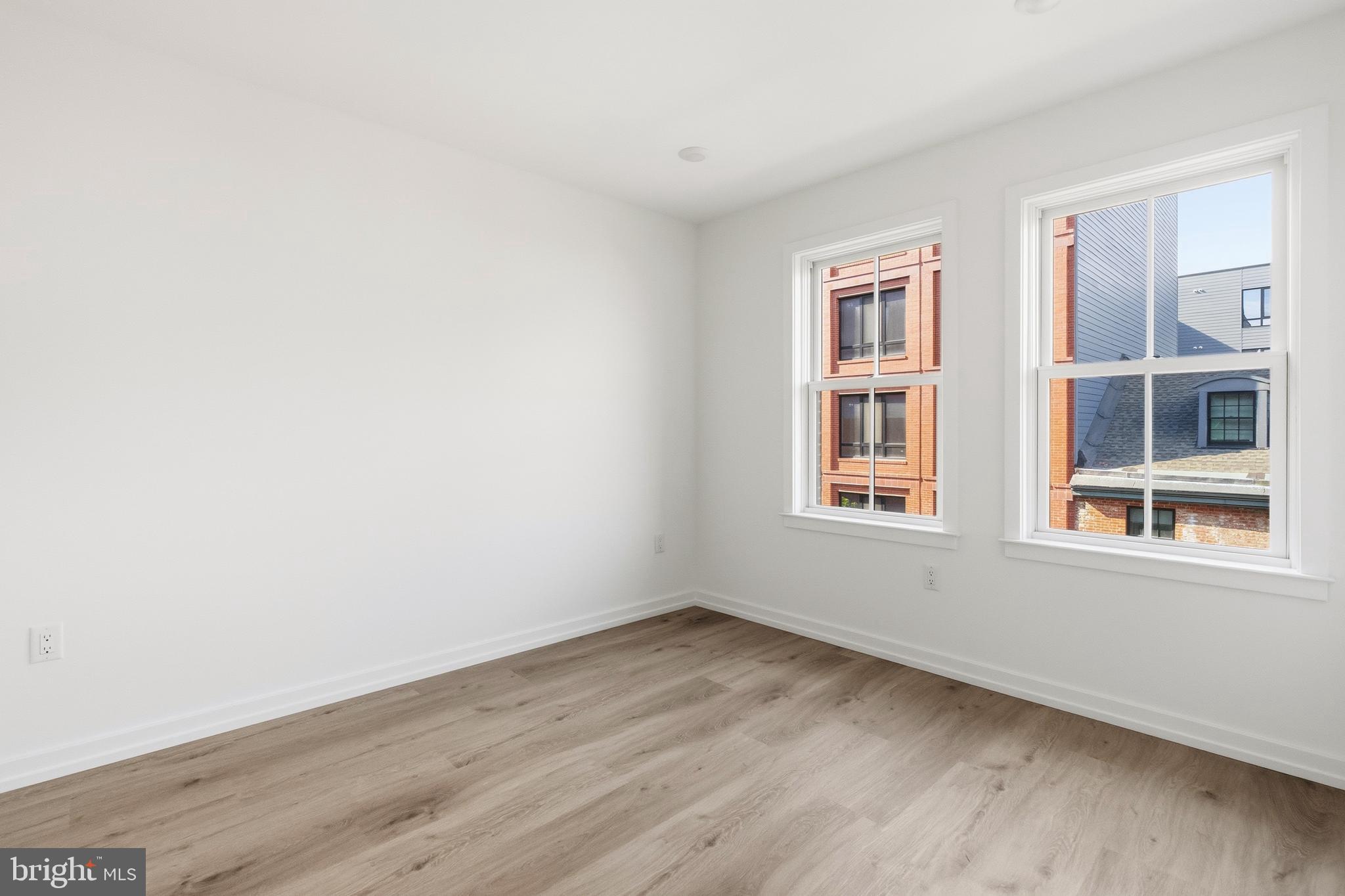208 VINE STREET 2B