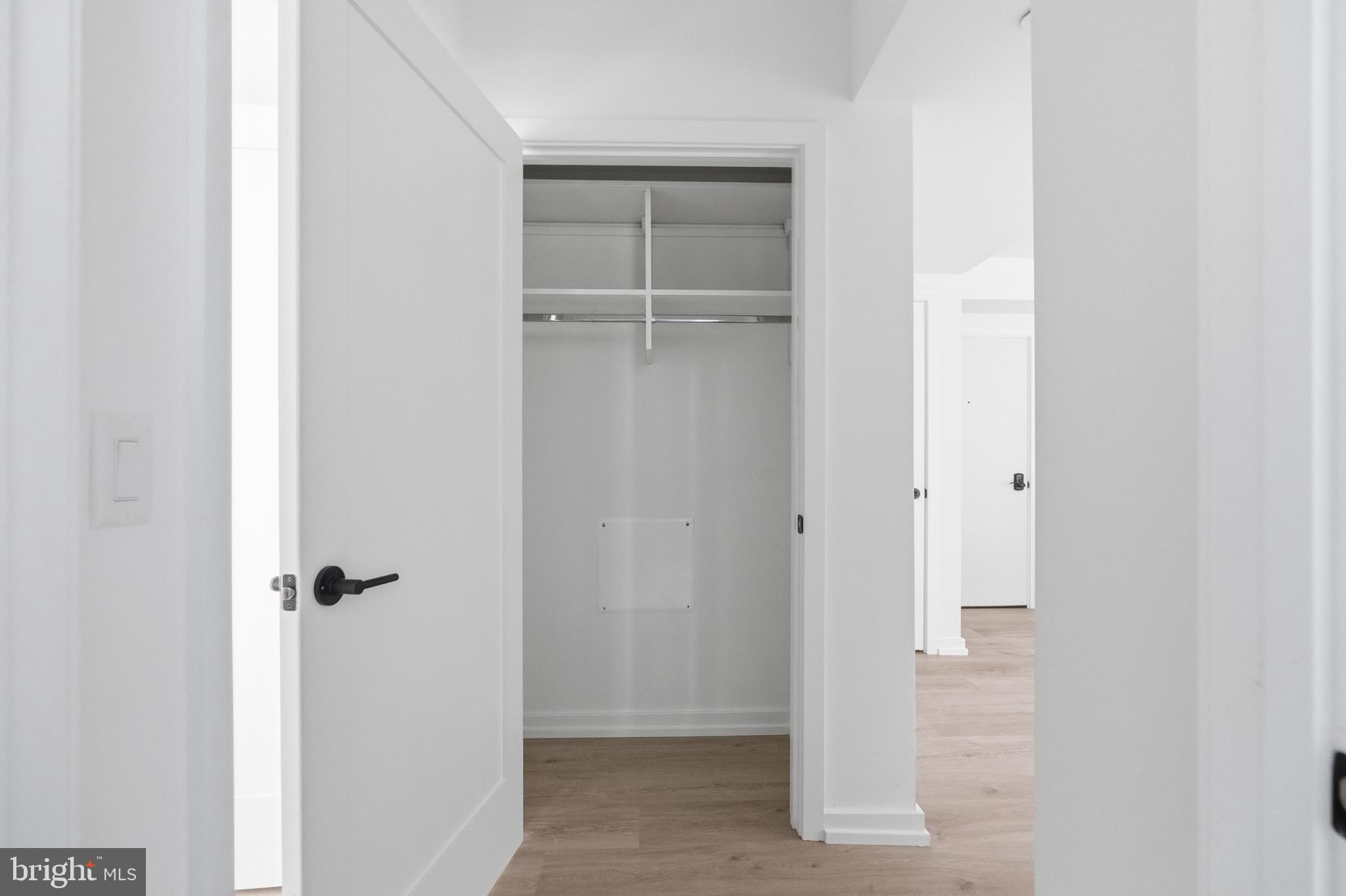 208 VINE STREET 2F