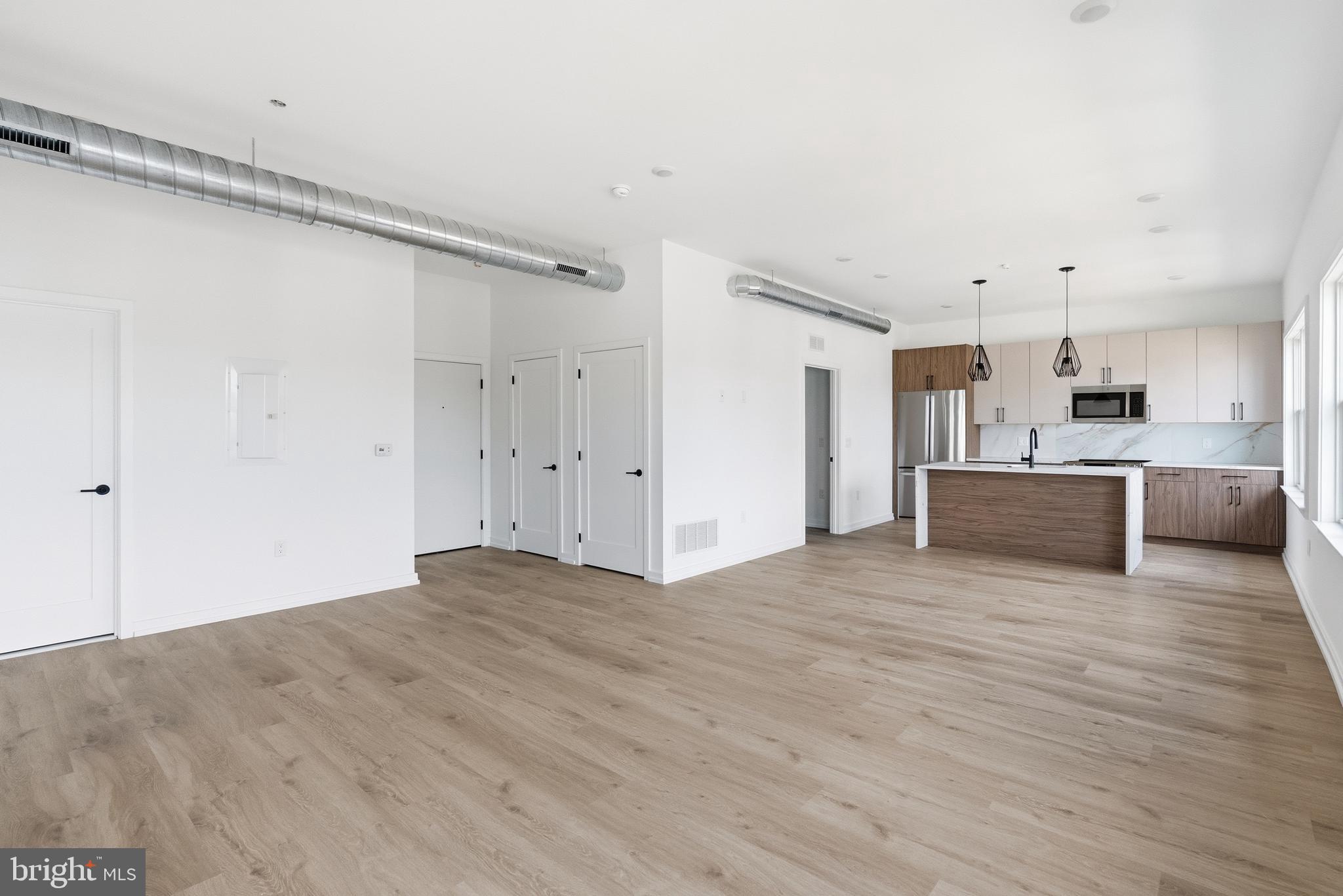 209 NEW STREET 6A