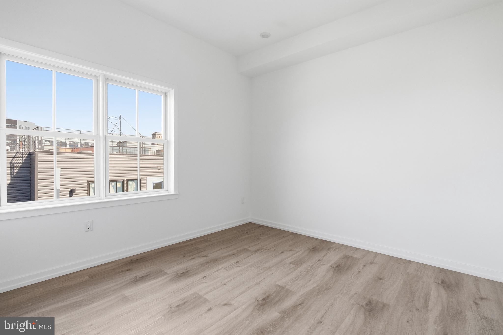 209 NEW STREET 6A