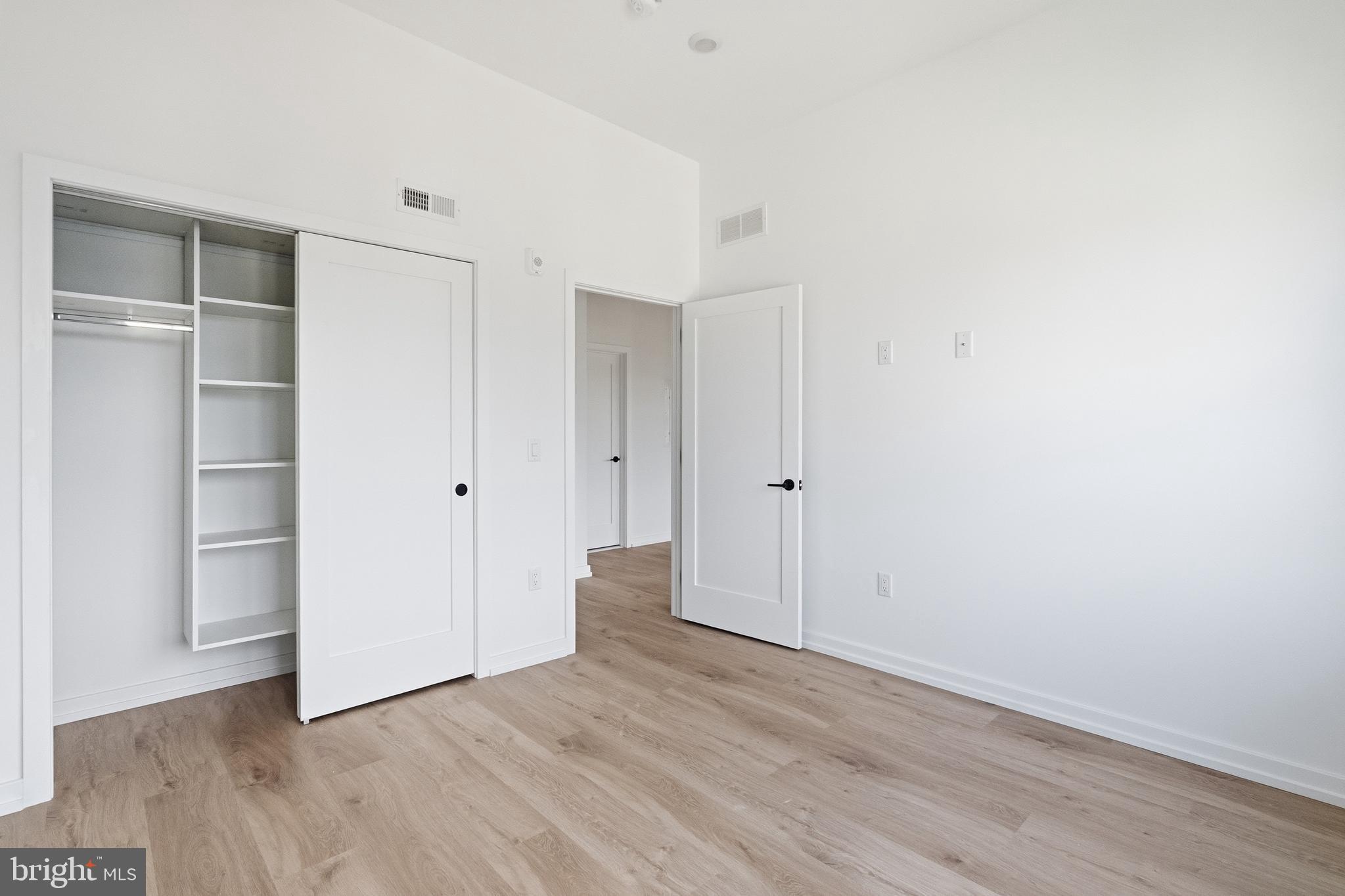 209 NEW STREET 6A