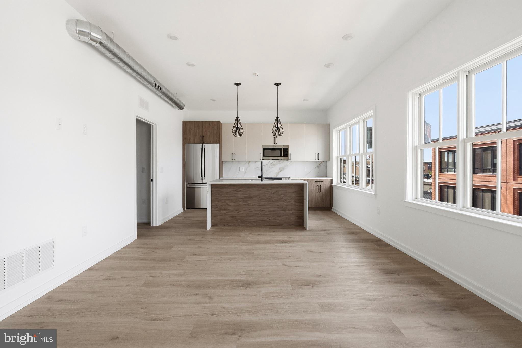 209 NEW STREET 6A