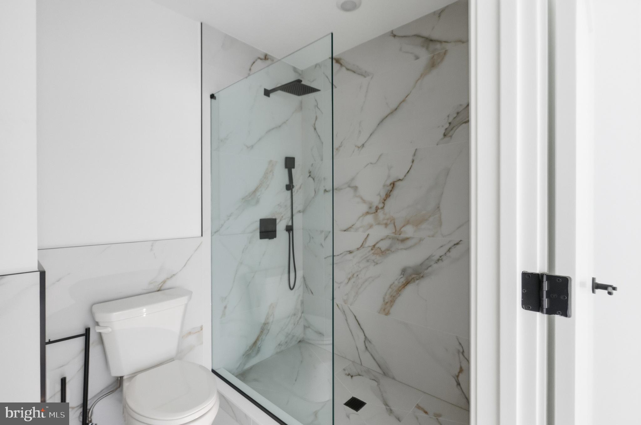 209 NEW STREET 6A