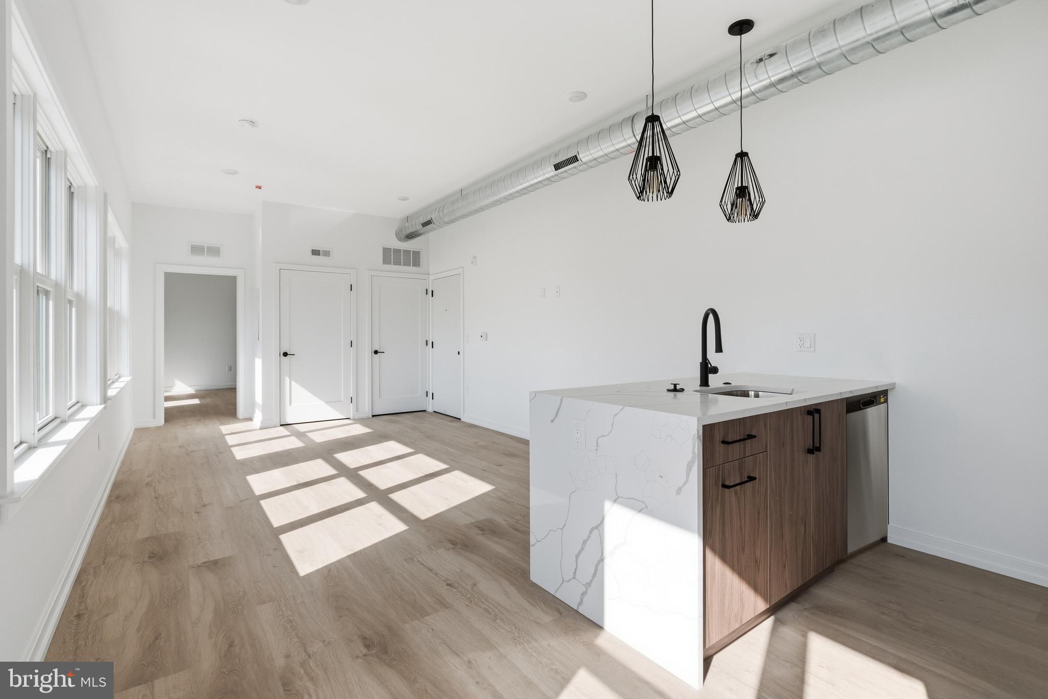 209 NEW STREET 6C