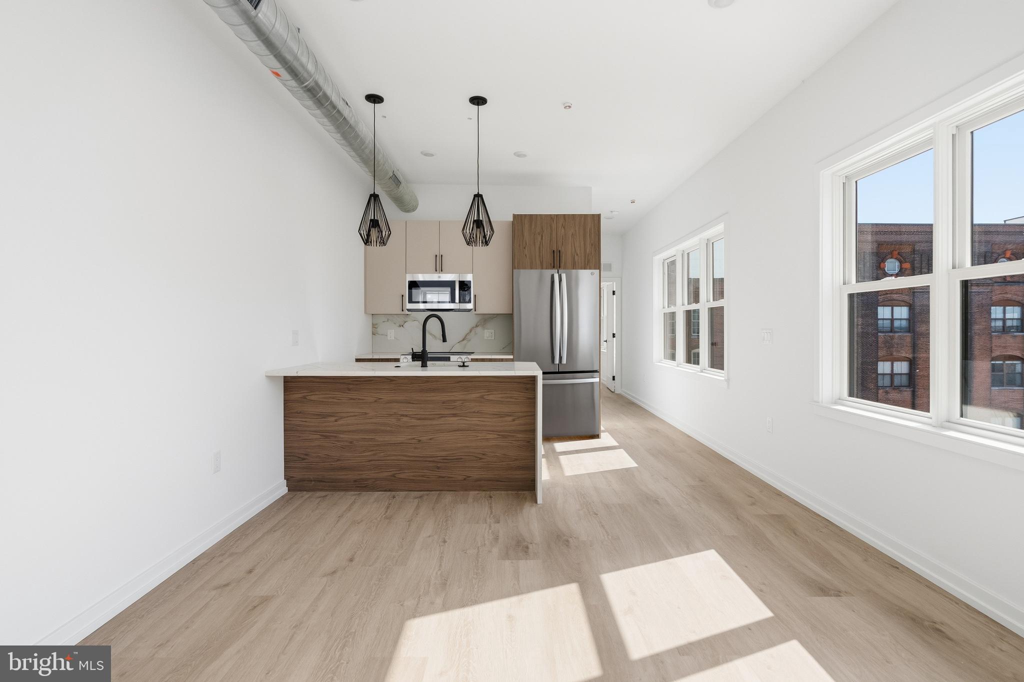 209 NEW STREET 6C