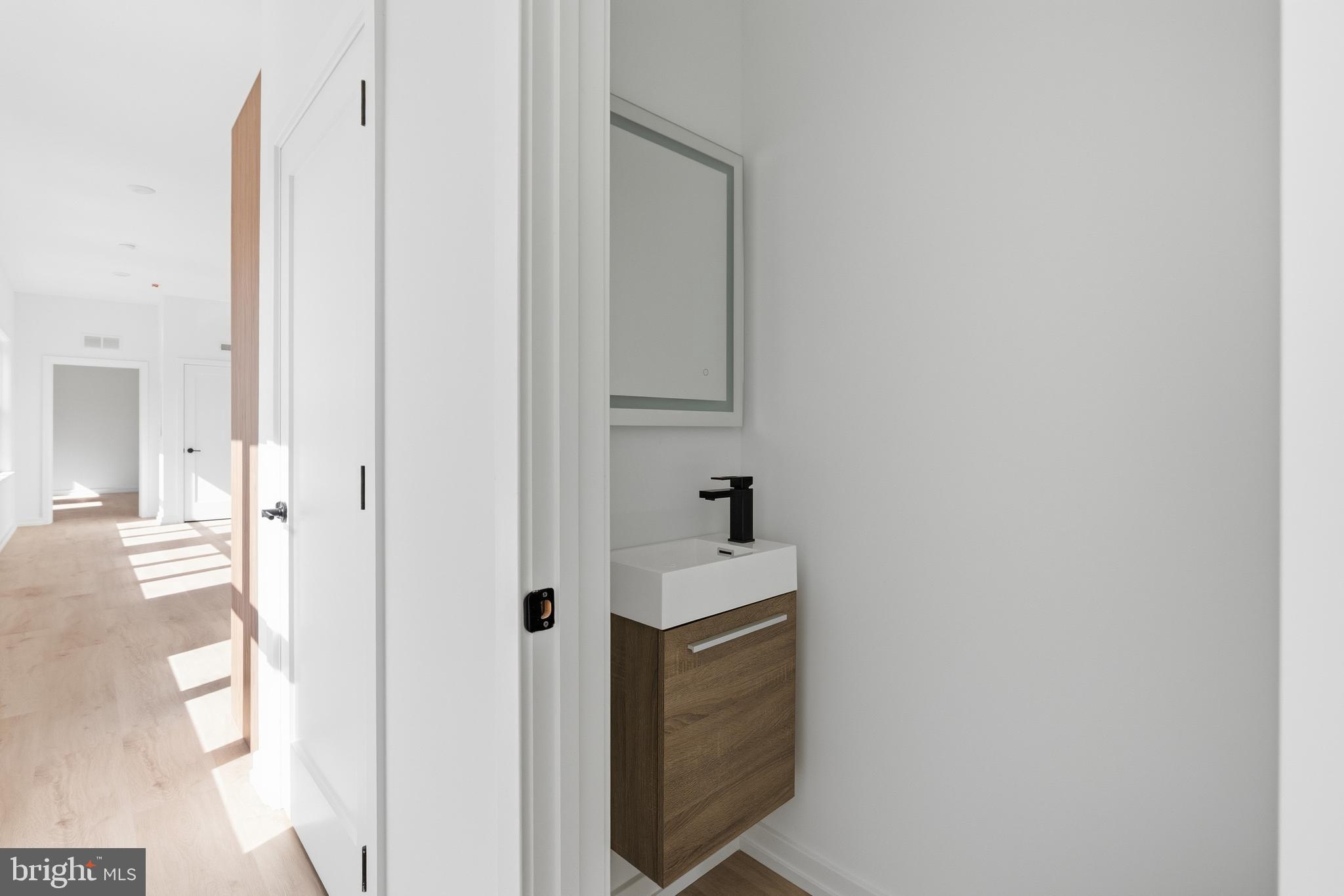 209 NEW STREET 6C