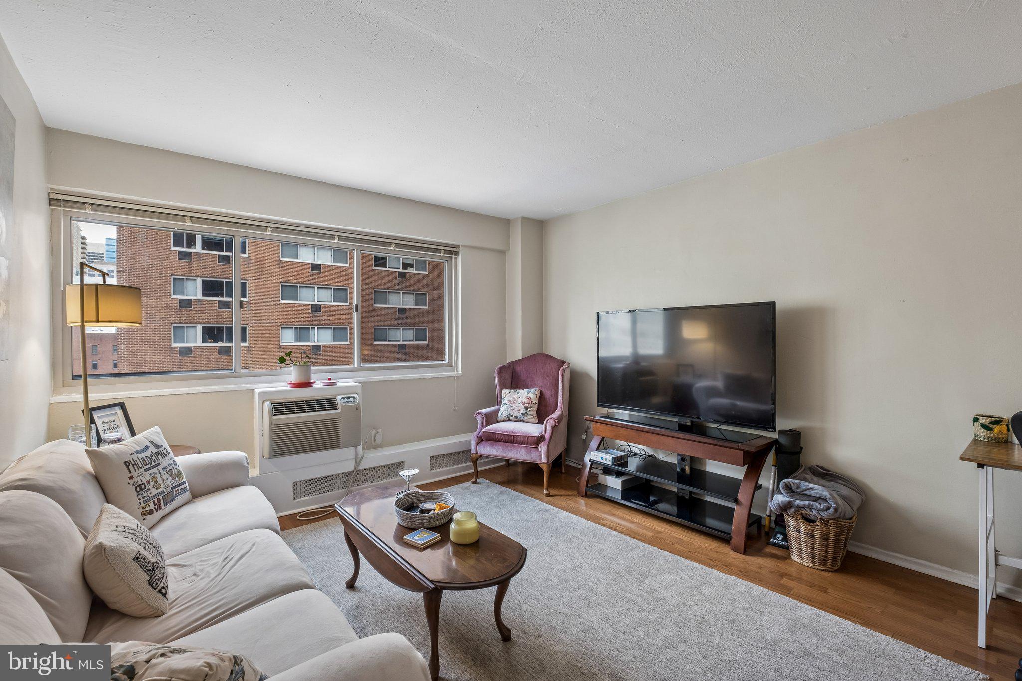 2101 CHESTNUT STREET 1019
