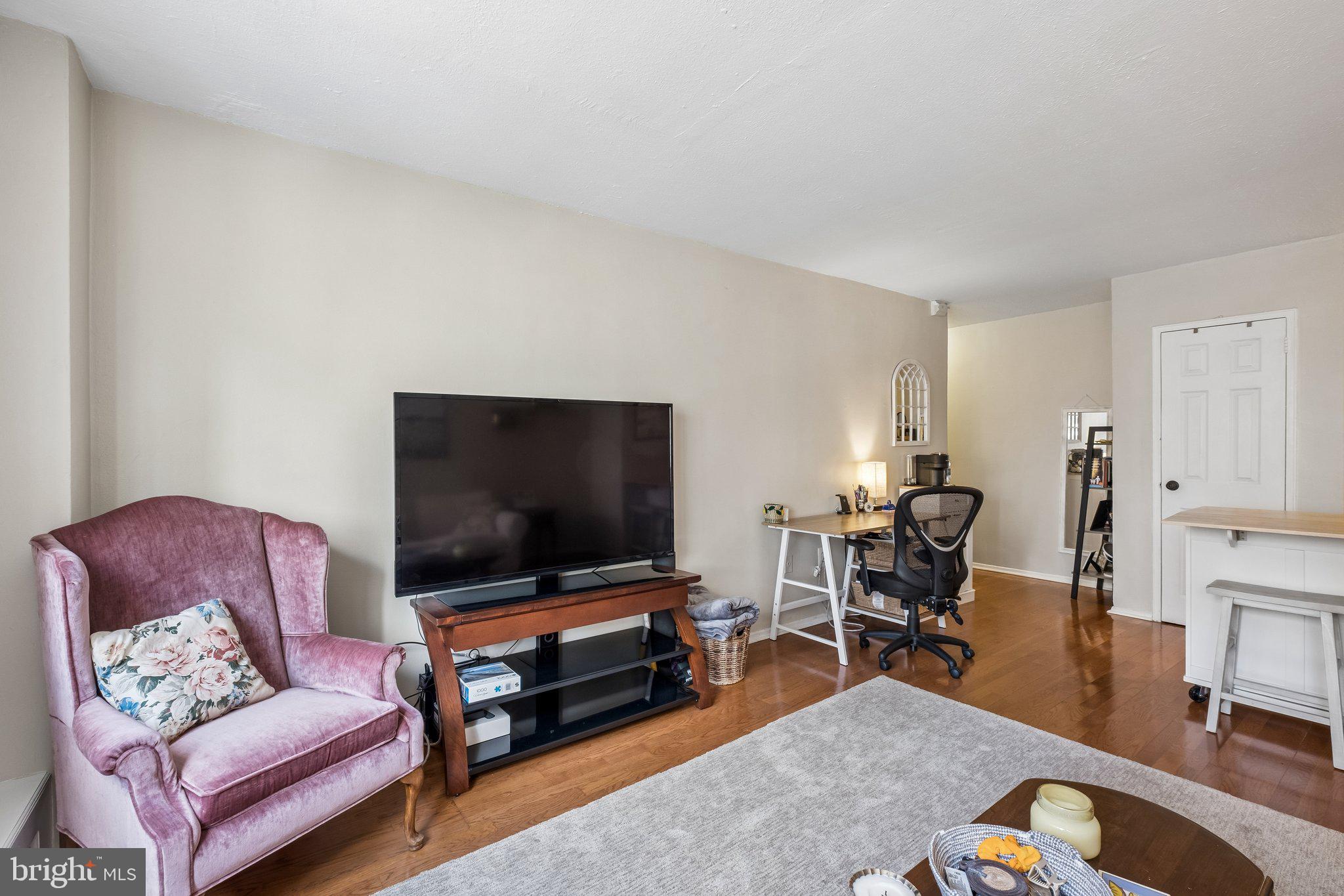 2101 CHESTNUT STREET 1019