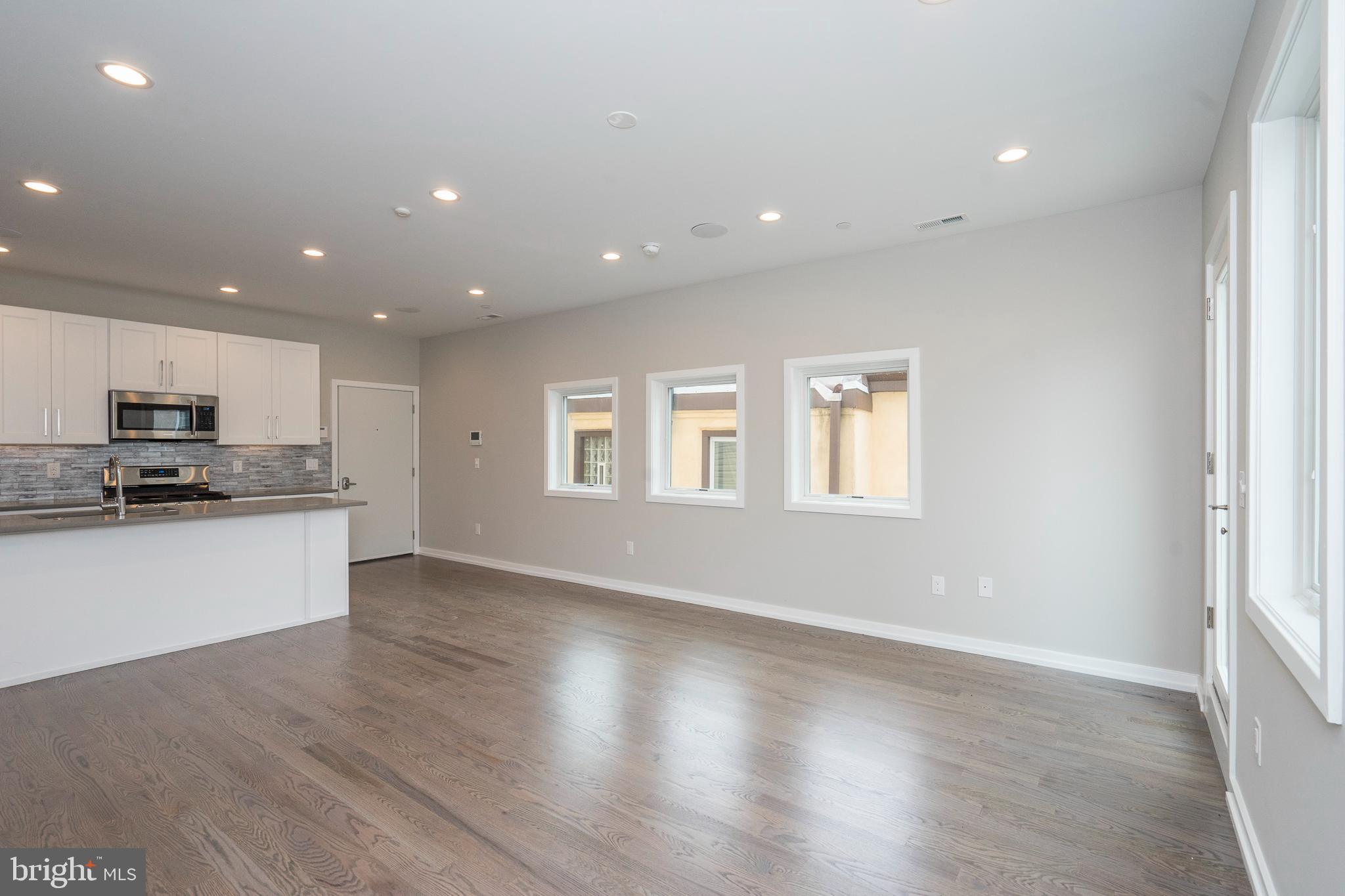 1128 S 13TH STREET 2R