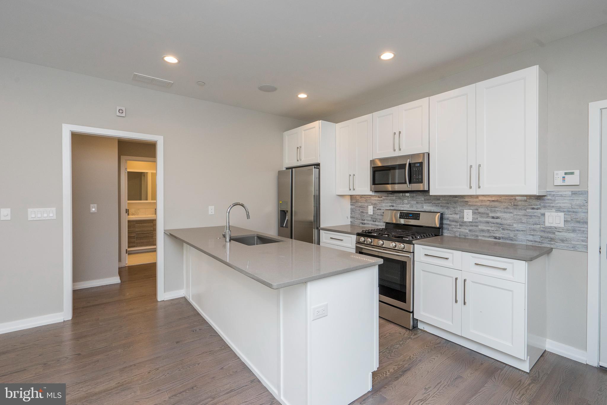 1128 S 13TH STREET 2R