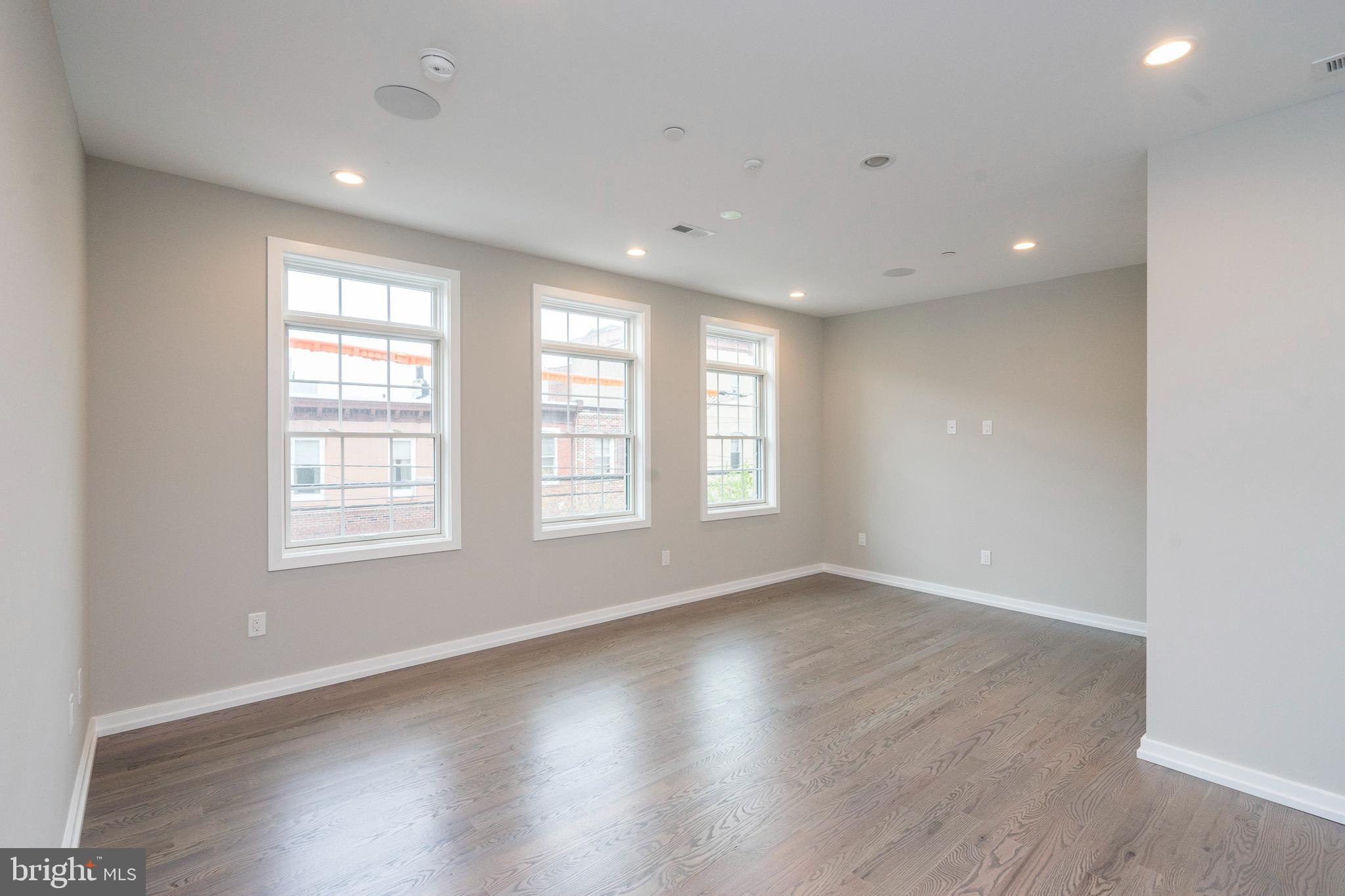 1128 S 13TH STREET 2R