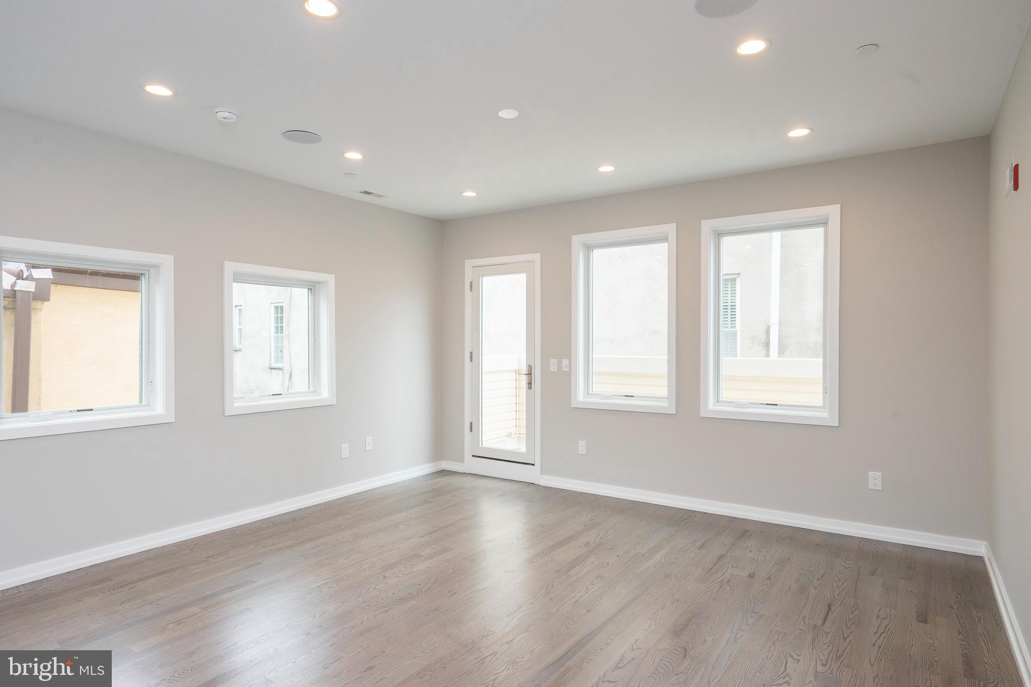 1128 S 13TH STREET 2R