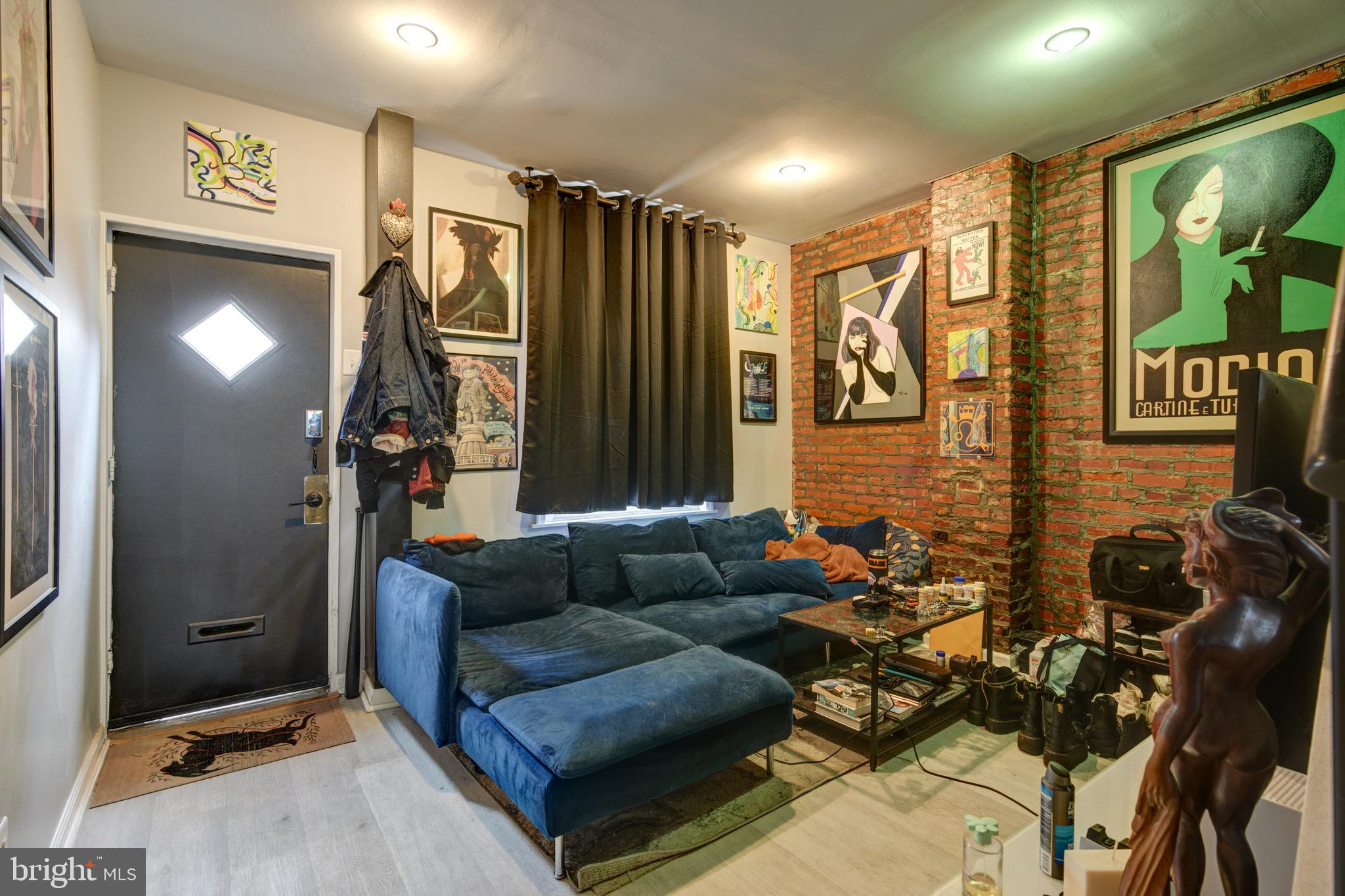145 W WILT STREET