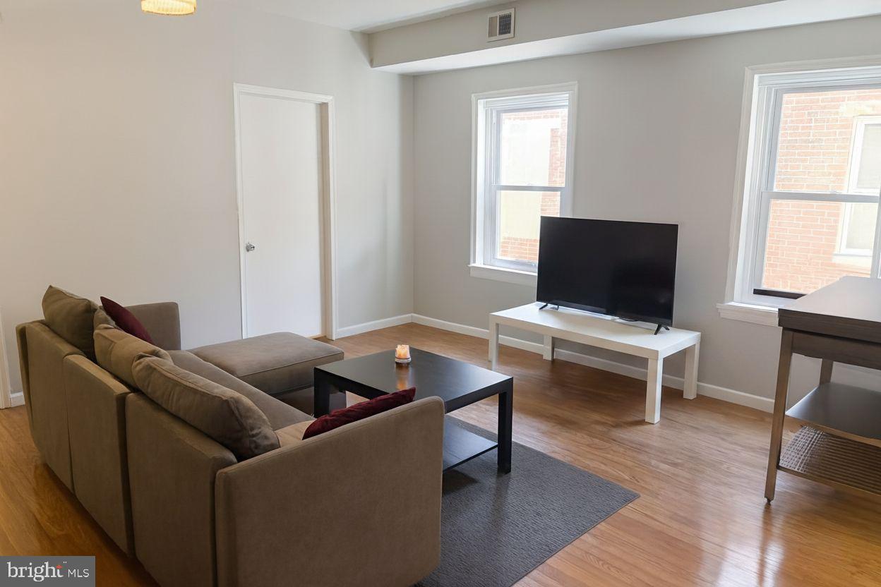 2008 CHESTNUT STREET 00 3R