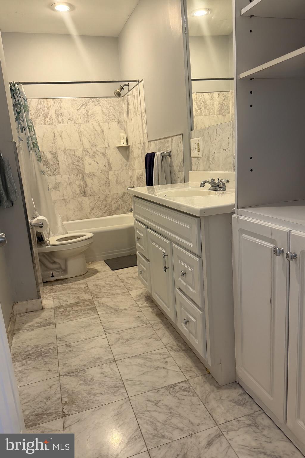 2008 CHESTNUT STREET 00 3R