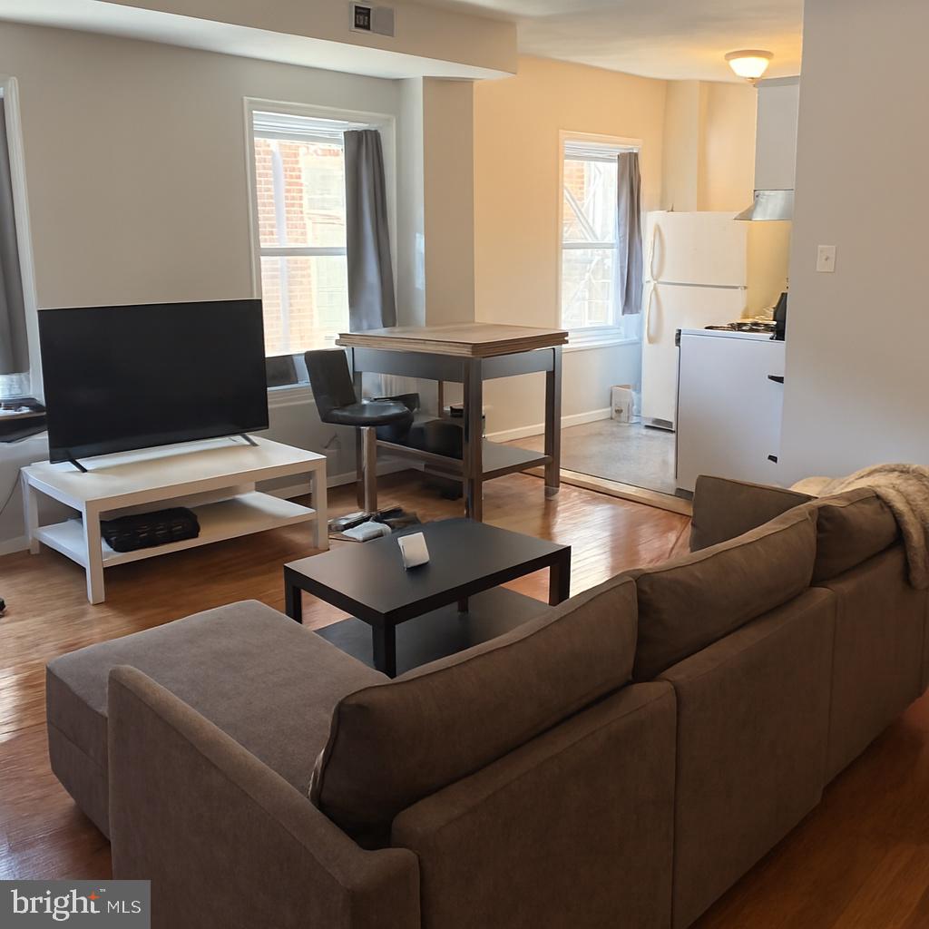 2008 CHESTNUT STREET 00 3R