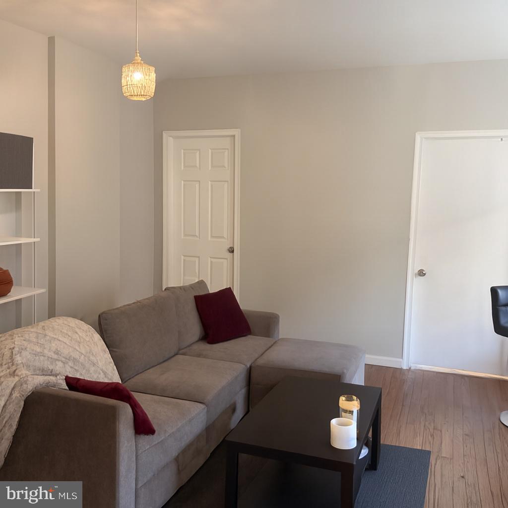 2008 CHESTNUT STREET 00 3R