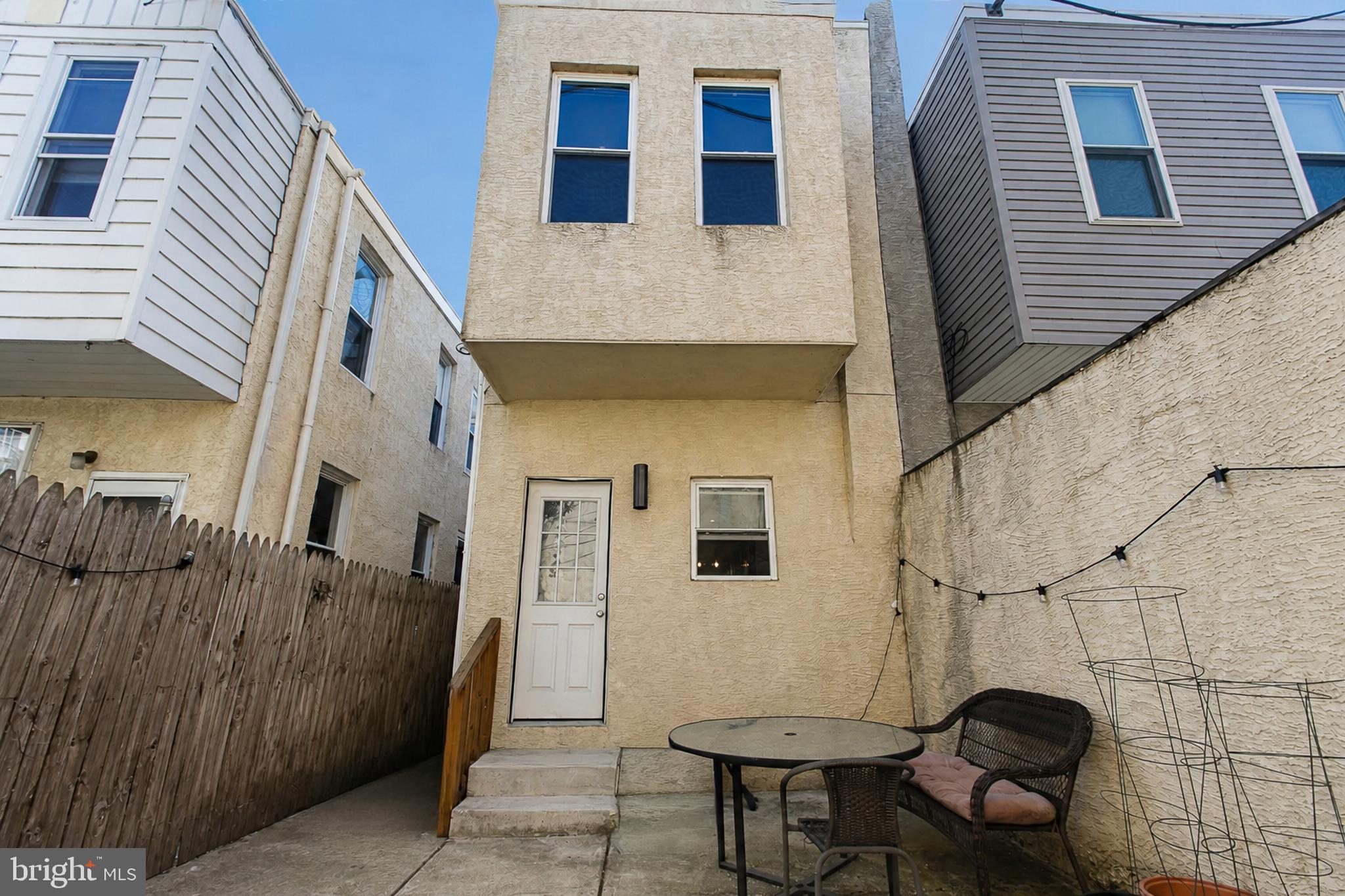 2425 WHARTON STREET
