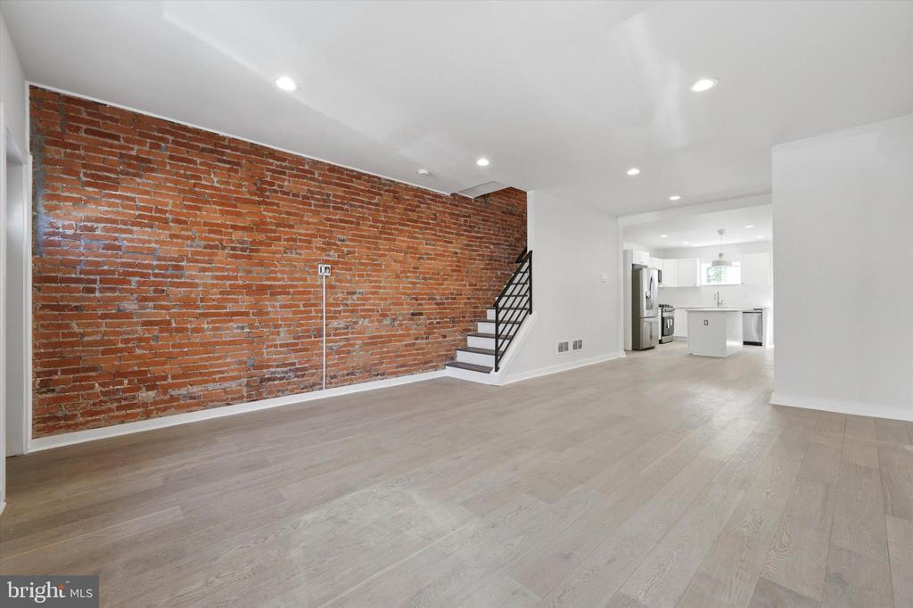 1229 S 19TH STREET