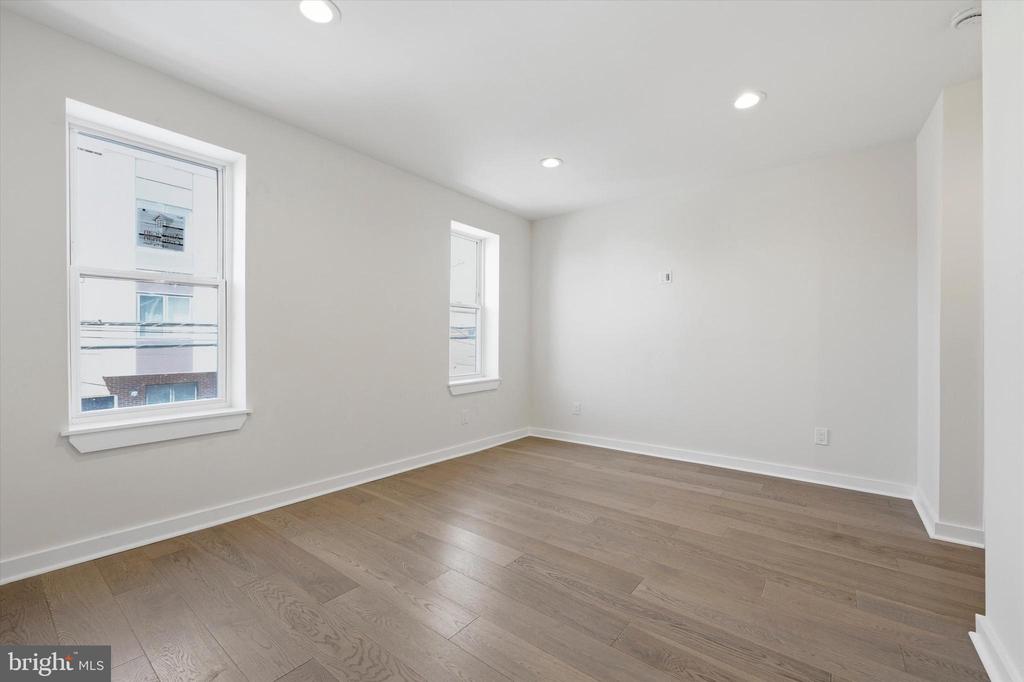 1229 S 19TH STREET