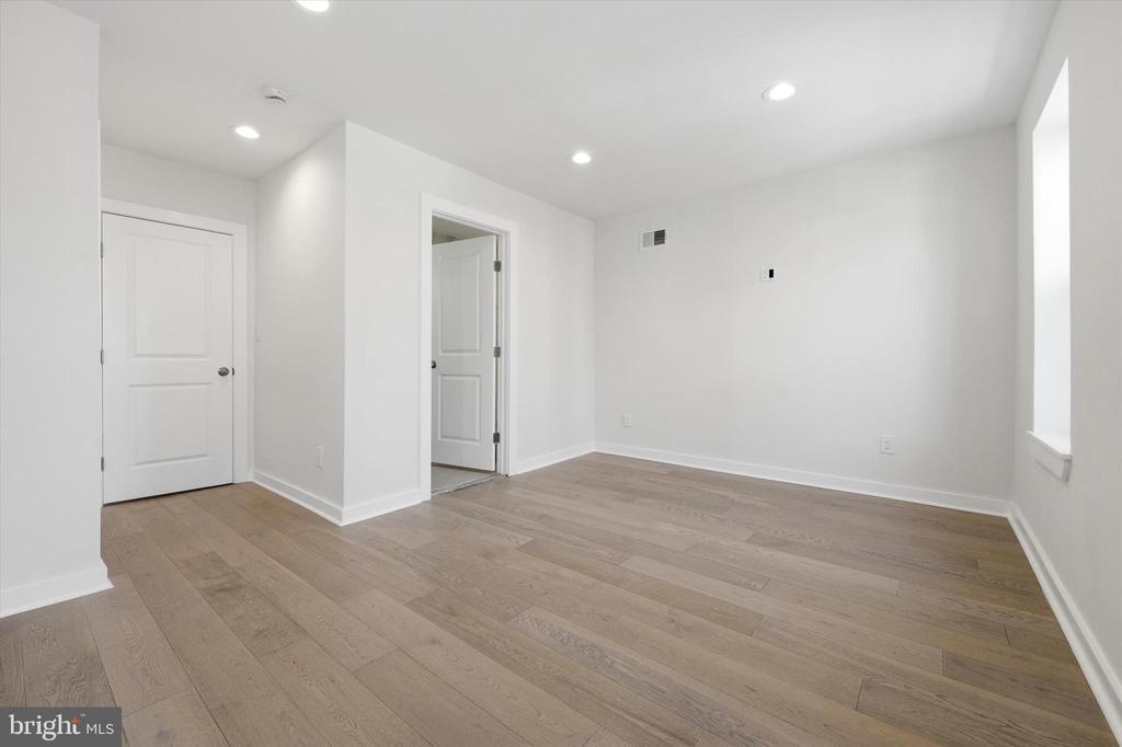 1229 S 19TH STREET