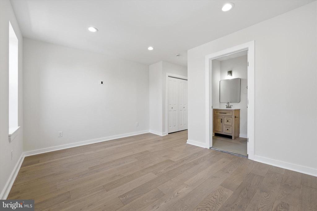 1229 S 19TH STREET