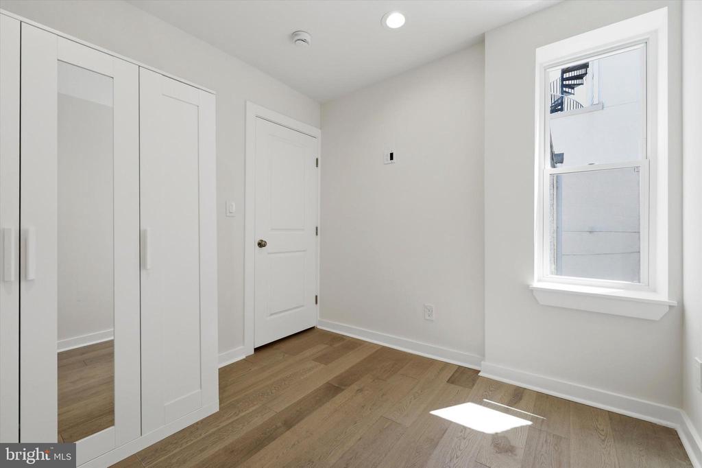 1229 S 19TH STREET