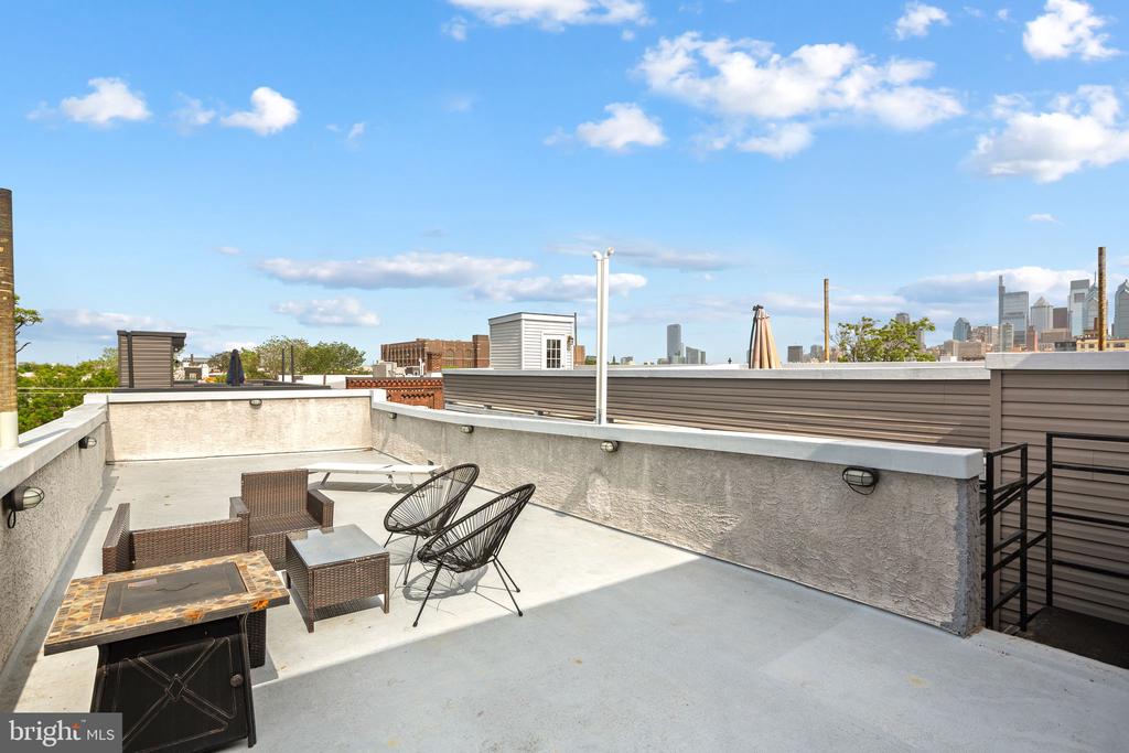 1318 BROAD 1F