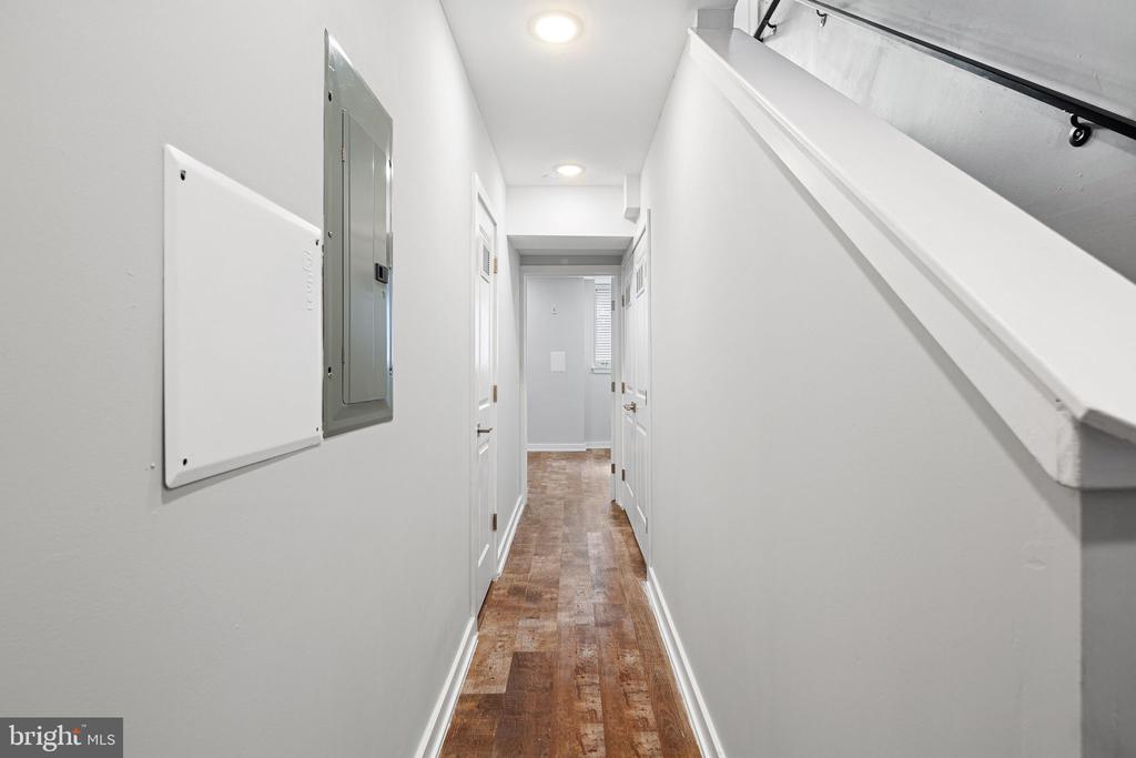 1318 BROAD 1F