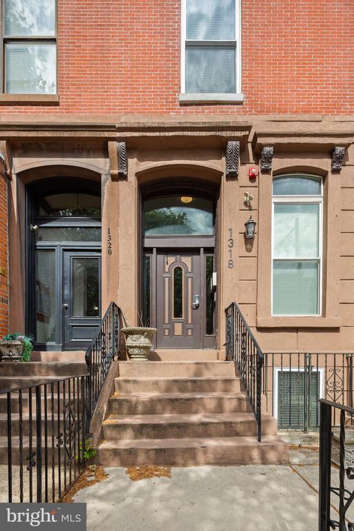 1318 BROAD 1F