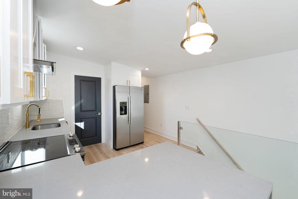 2517 CEDAR STREET 2