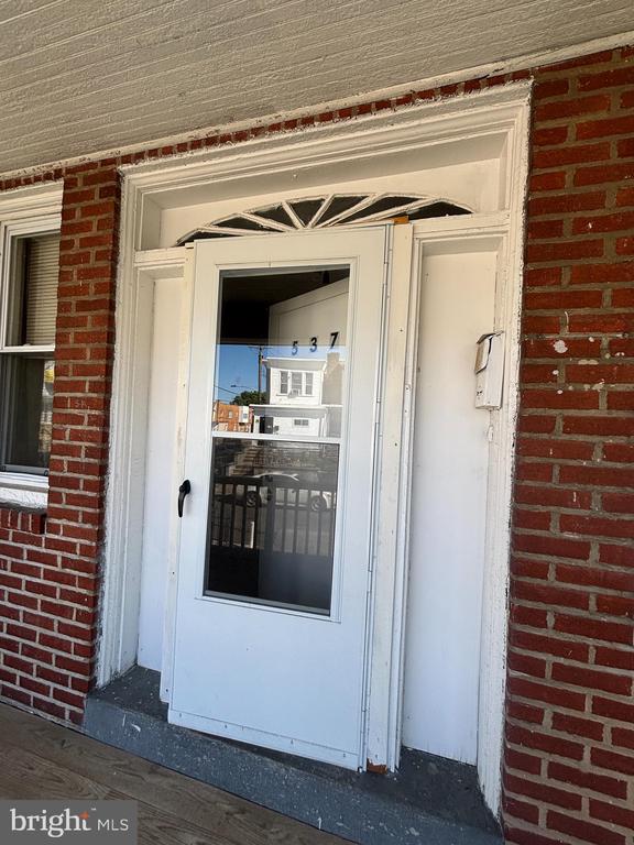 537 ANCHOR STREET
