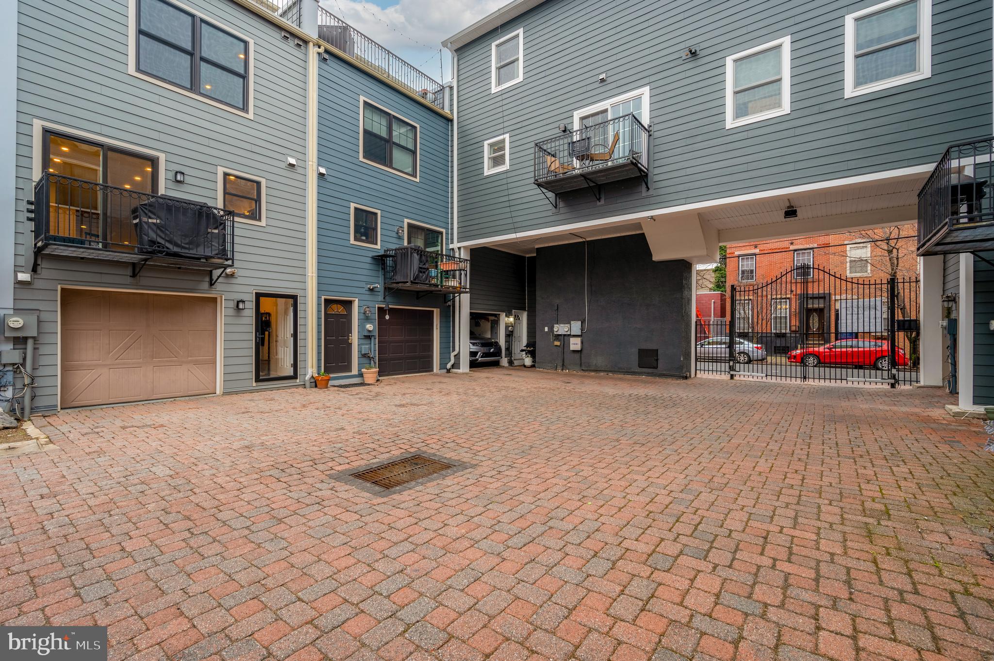 1802 CHRISTIAN STREET