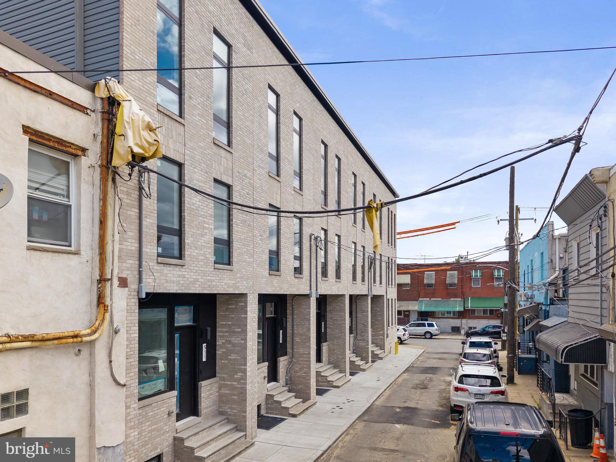 903 EMILY STREET