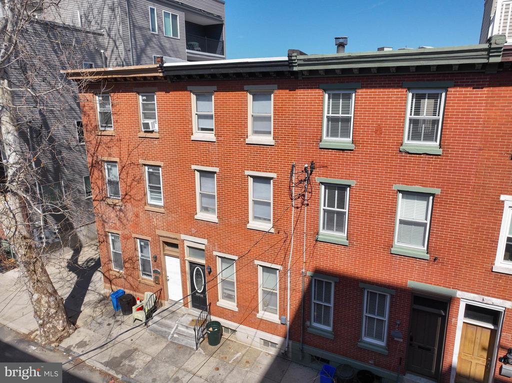 1537 SWAIN STREET