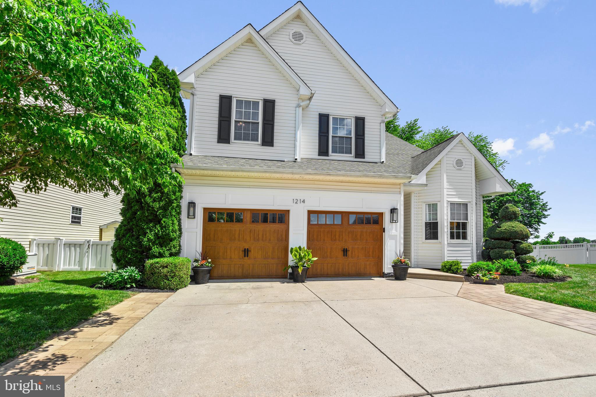 1214 ANNA DRIVE
