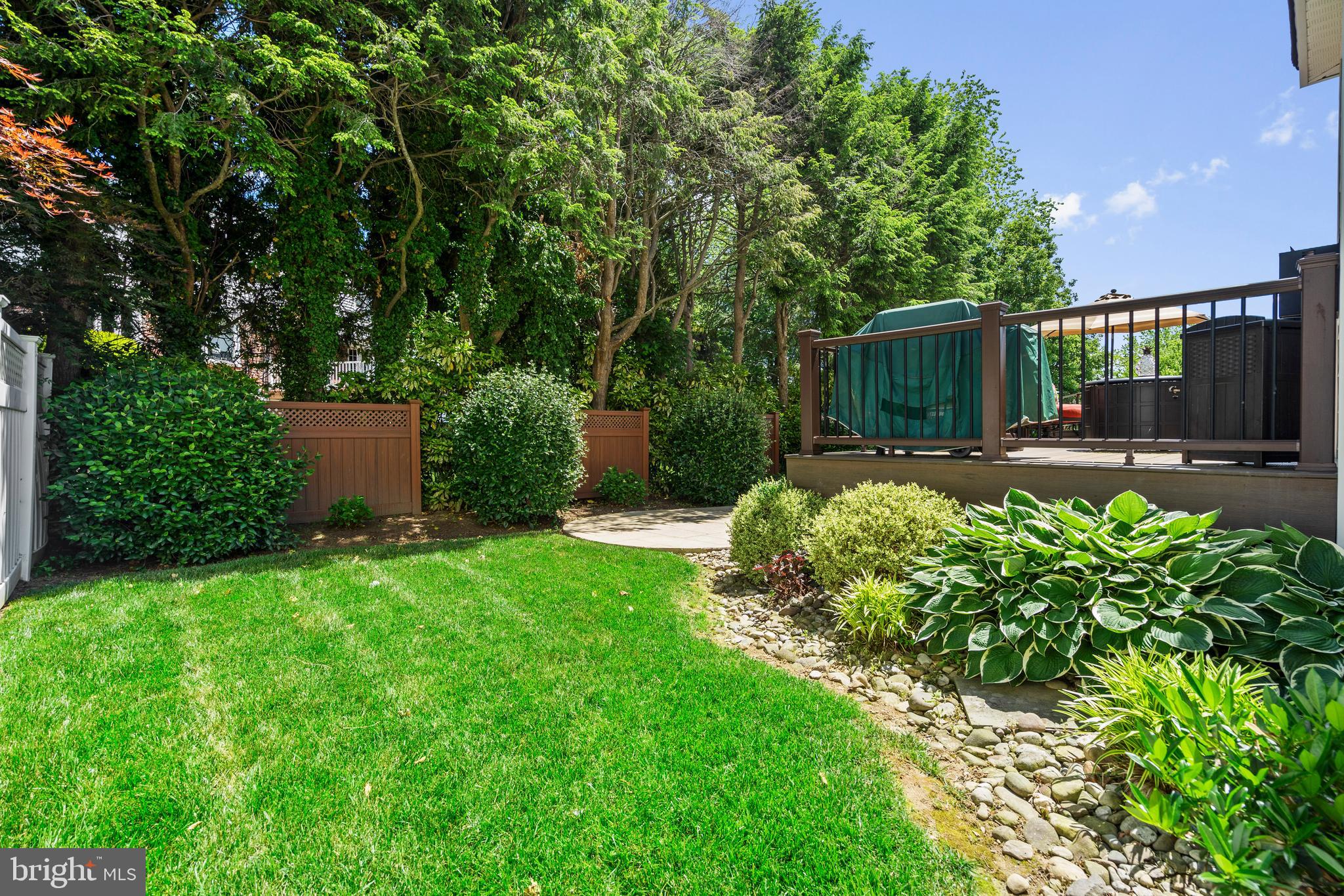 1214 ANNA DRIVE