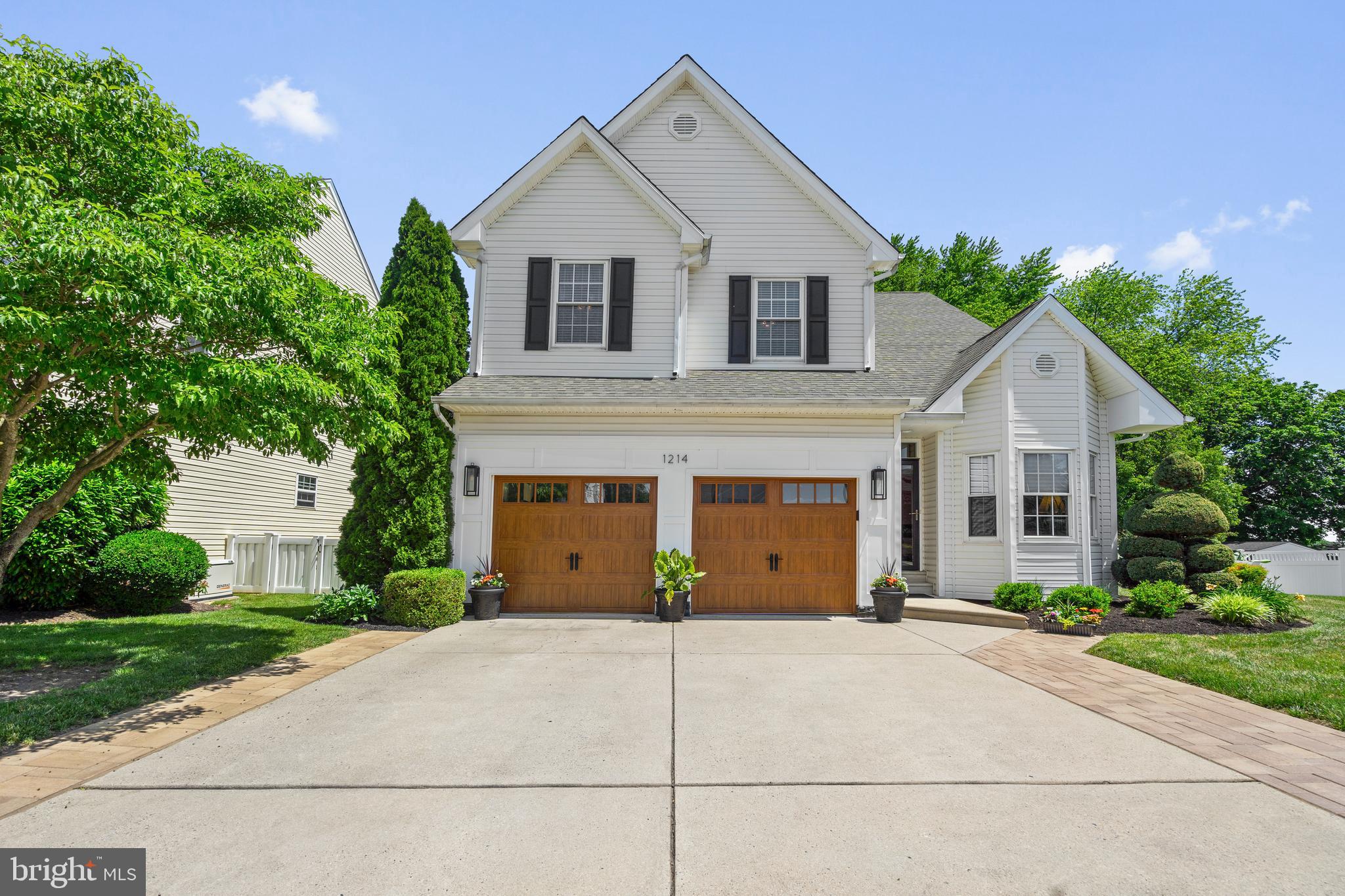 1214 ANNA DRIVE
